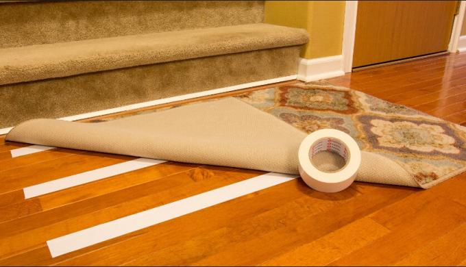 Professional carpet tape – ideal for fast and secure fixation